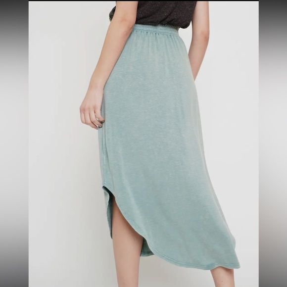 855. Mystree Smock Waist Shirttail Midi Skirt Sage Green New Item NWT - Picture 2 of 5